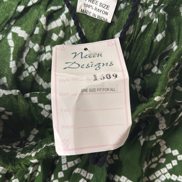 Women’s skirt - Picture 2 of 2